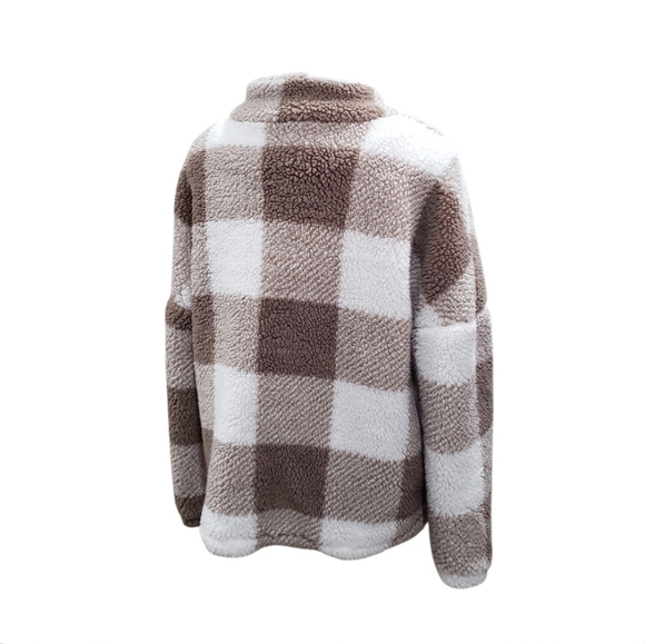 ANDTHEWHY Plaid Oversized Cozy Sherpa Jacket - Picture 4 of 8
